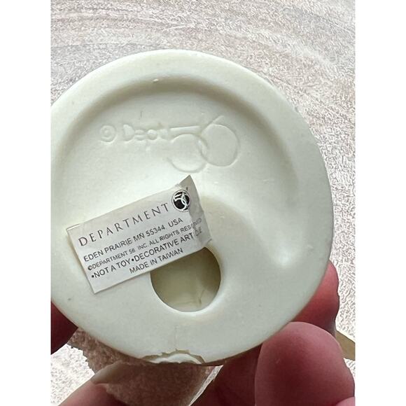 Department 56 Snowbabies "Follow Me" Marching With 2000 Flag - Picture 3 of 5